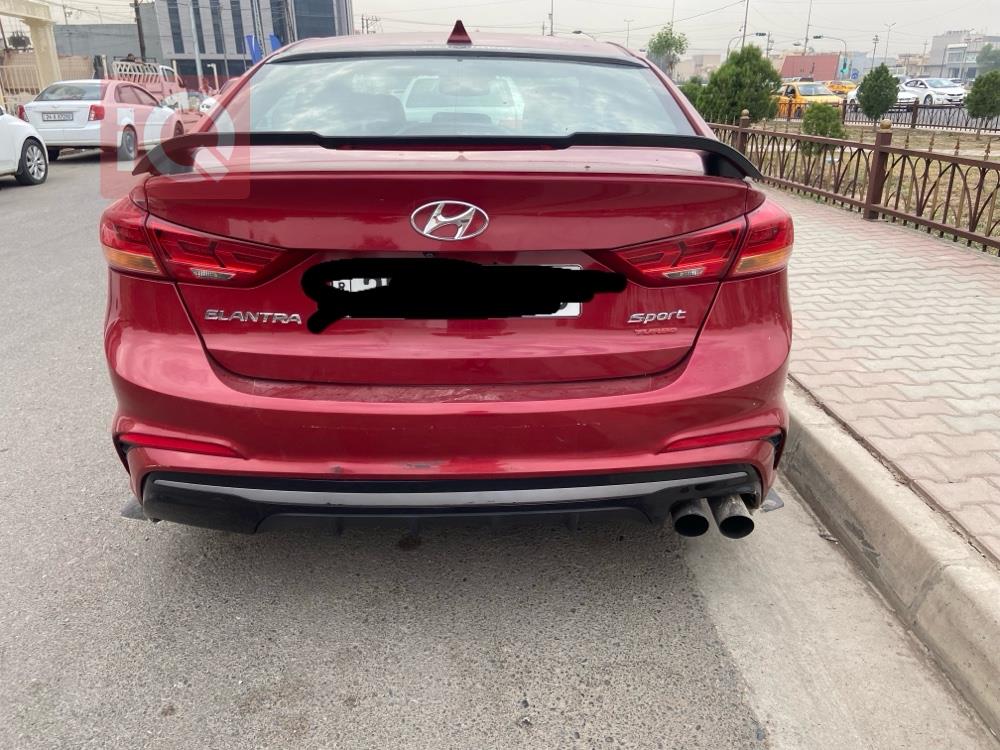 Hyundai Elantra